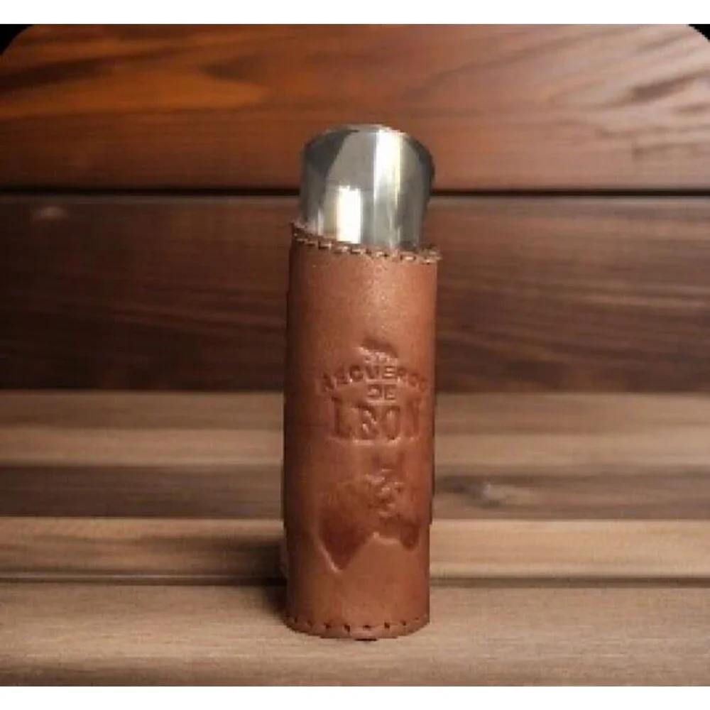 Recuerdo de Leon caballo logo (Horse) leather grip Double shot glass